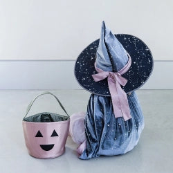 13500507-2-mimi-and-lula-heksehat-beatrix-witch-halloween-graa.w250.h250.fill