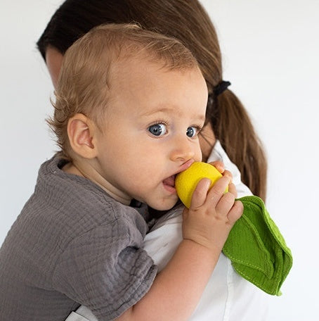 john-lemon-mini-doudou-teether (3)