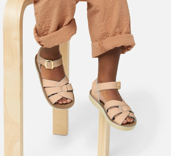 Salt-Water Sandals Swimmer latte – Mevrouwaardbei